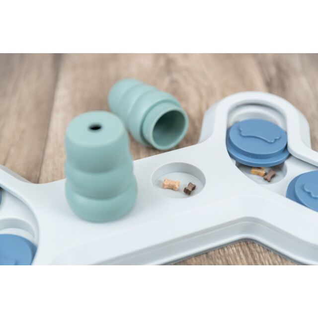 Trixie Dog Activity - Flip Bone